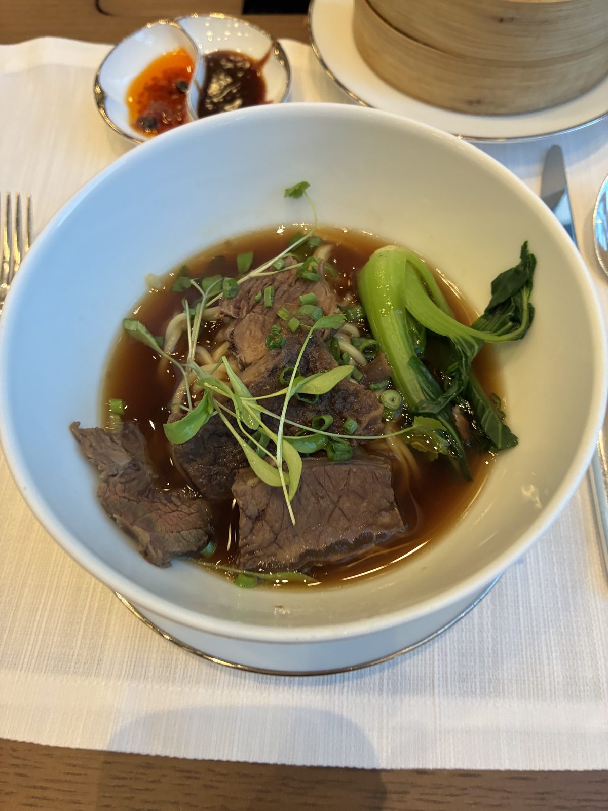 朝食で頼み直した牛肉麺